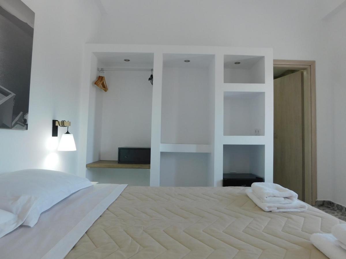 Fira Capital Rooms Exteriér fotografie